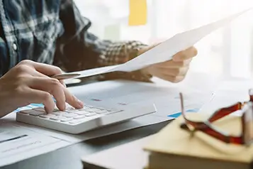 南华大学何祎姝简介